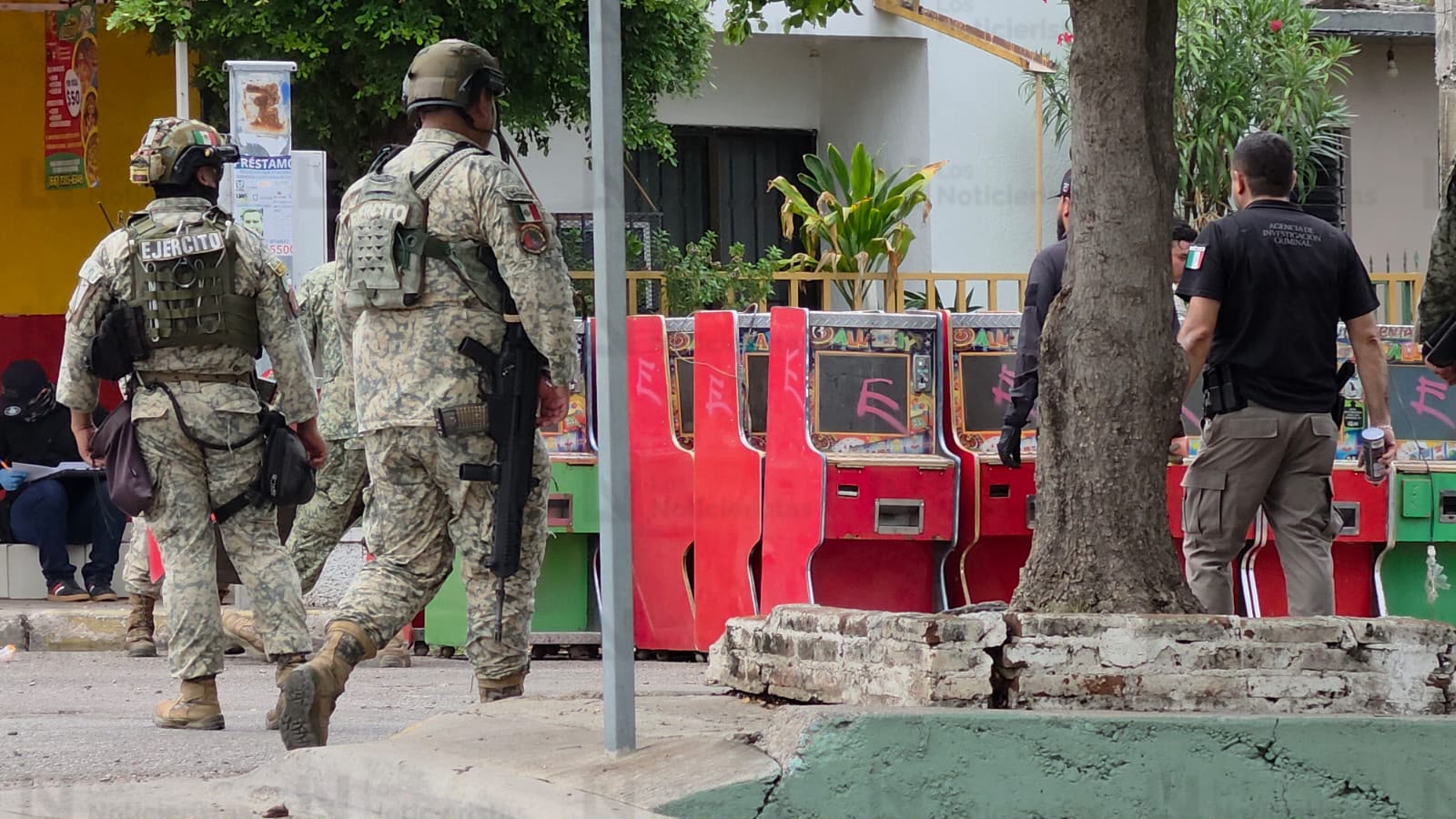 Aseguran maquinitas tragamonedas en la Rafael Buelna en Culiacán