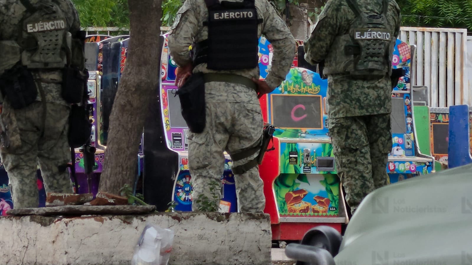 Aseguran maquinitas tragamonedas en la Rafael Buelna en Culiacán