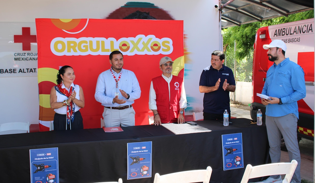 OXXO y MAJA Sportswear entregan recurso para quijadas de la vida en Altata, Navolato