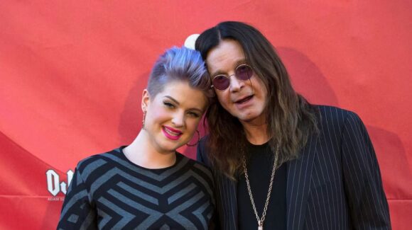 Familia del fallecido Ozzy Osbourne da a conocer que mantuvieron su cuerpo por días en casa
