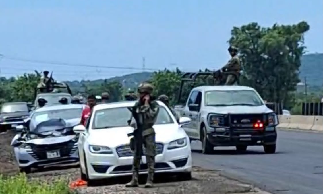 Persecución a balazos en Mazatlán