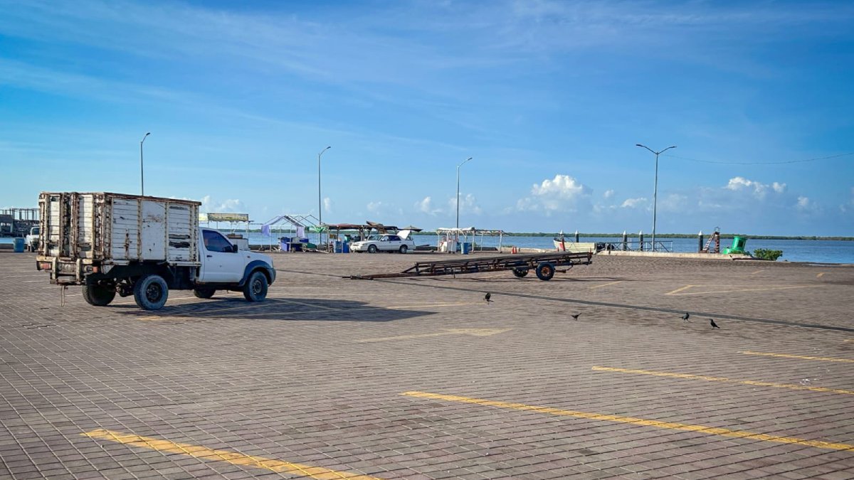 personas evacuadas tras crecida del mar en zona costera de navolato puerto