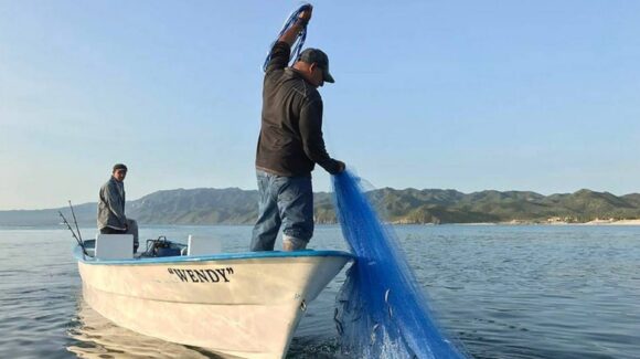 ¡No ganan una! Pescadores ribereños paran labores de nuevo; ahora los vientos los limitan en estas últimas horas