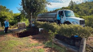 pipas con agua en comunidades de culiacan sin