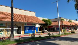 Avanza entrega de créditos para locatarios de Plaza Fiesta en Los Mochis; ya hay 15 solicitudes en trámite