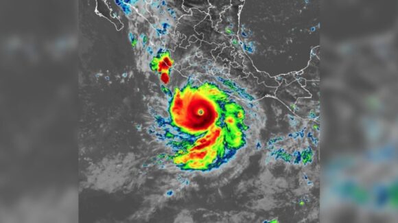 Huracán “Polo” se mantendrá como categoría 5 hasta el jueves y rozará costas de Michoacán; esta es su trayectoria y evolución prevista por fechas