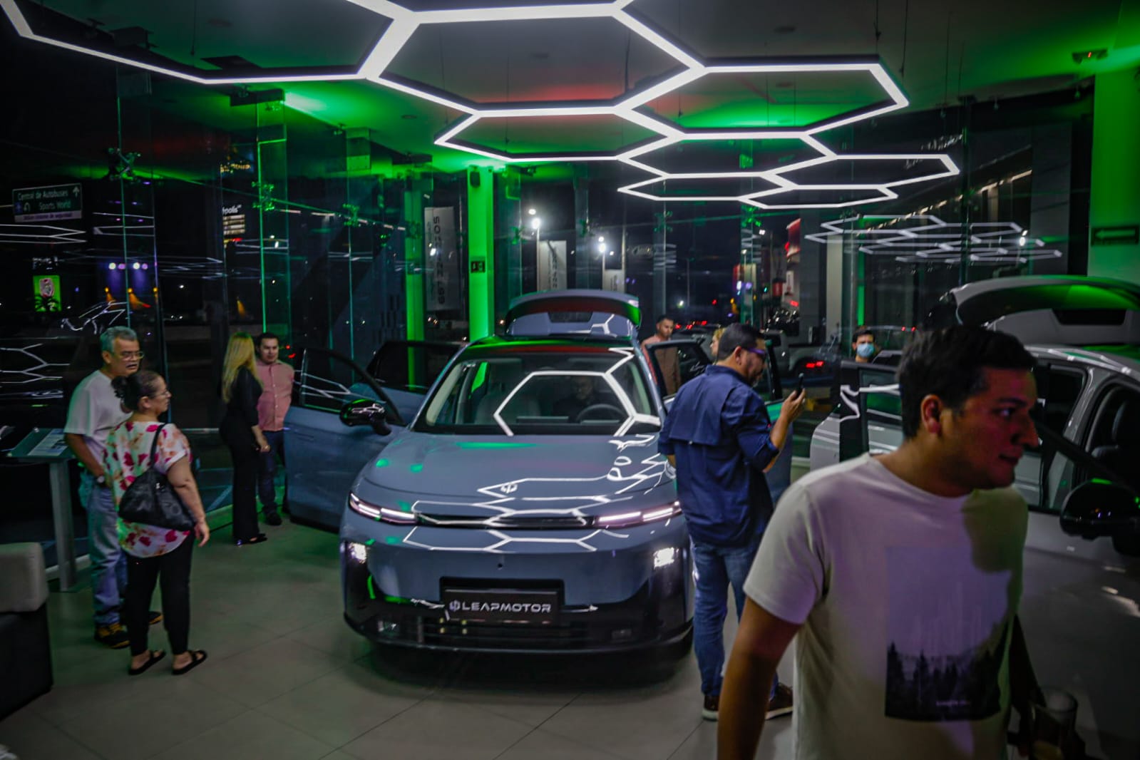 Presentación de la SUV B10 en Culiacán