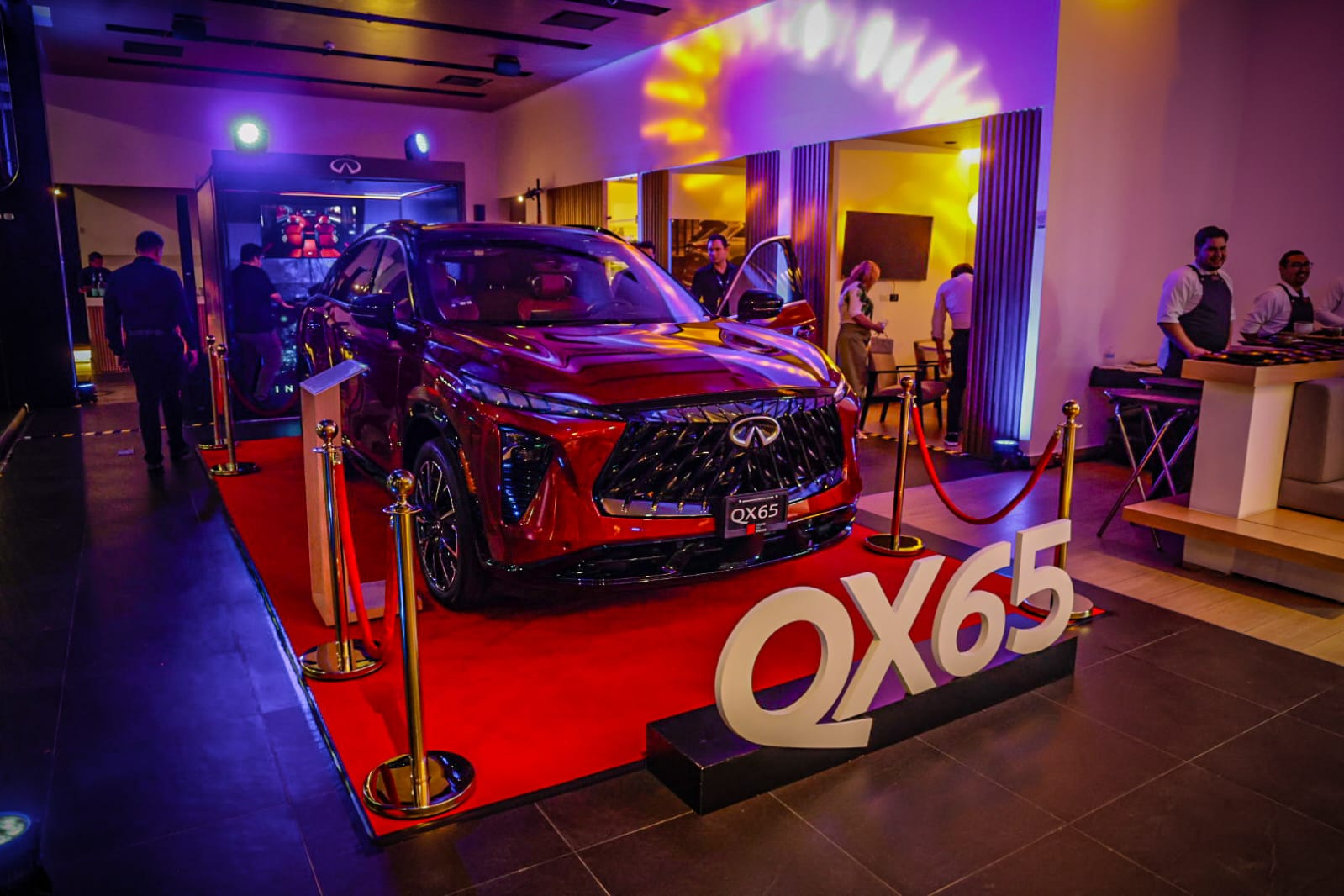 Presentan la nueva camioneta Infiniti QX65 en Culiacán