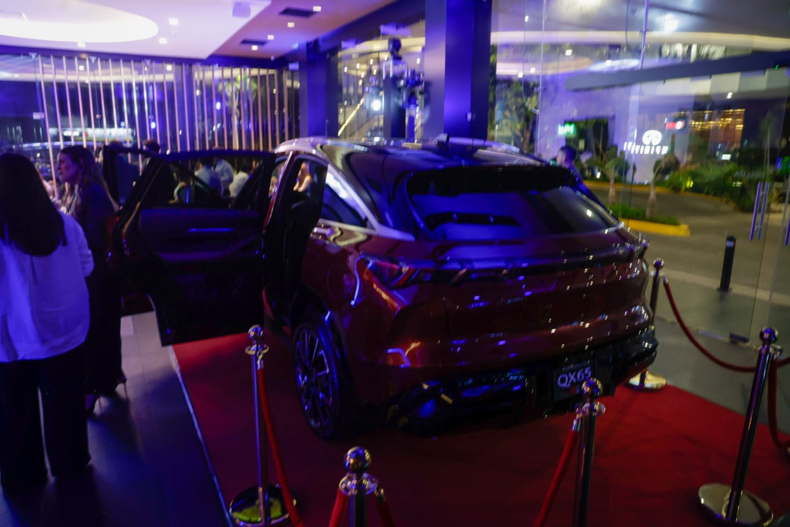 Presentan la nueva camioneta Infiniti QX65 en Culiacán