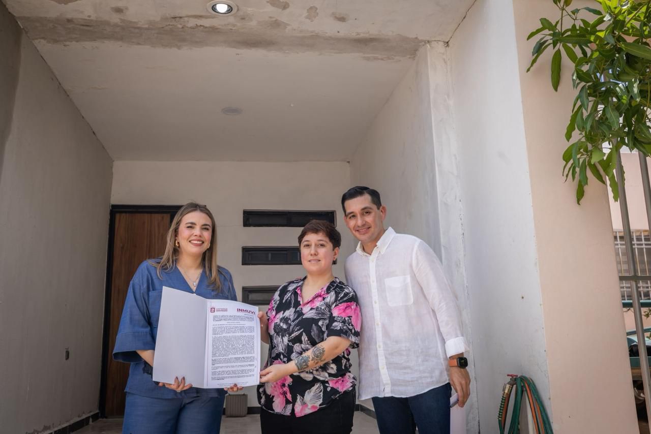 Entregan escrituras a cuatro familias en Valle de Encino, en Culiacán