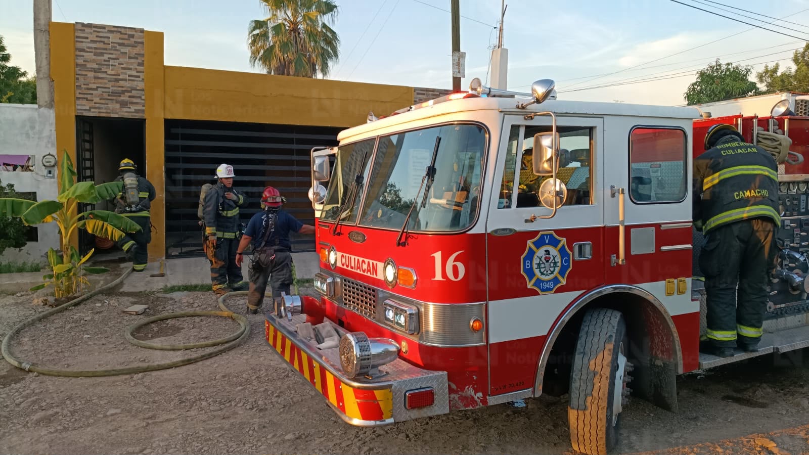 Privan de la libertad a hombre e incendian vivienda en el Piggy Back, en Culiacán