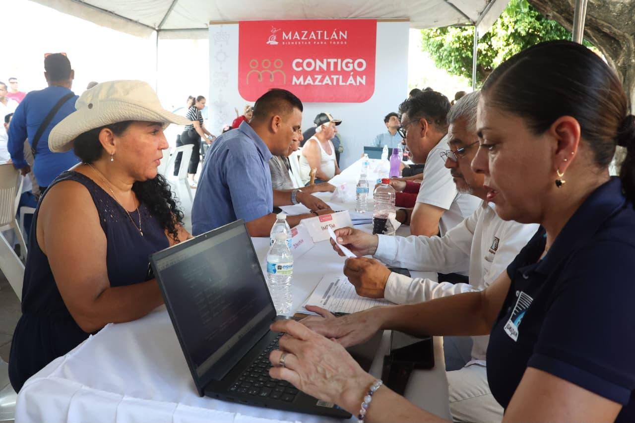 Programa Contigo Mazatlán en la Francisco Solís