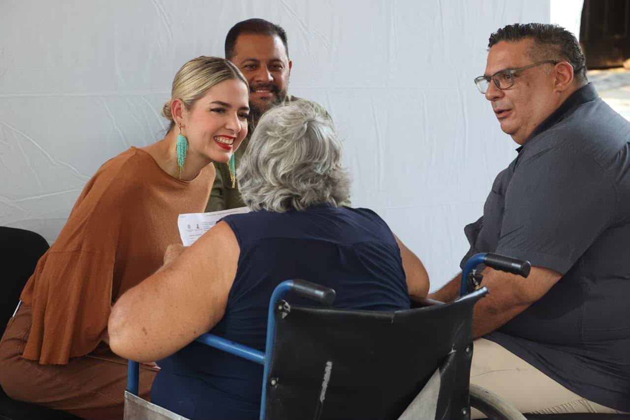 Programa Contigo Mazatlán en la Francisco Solís