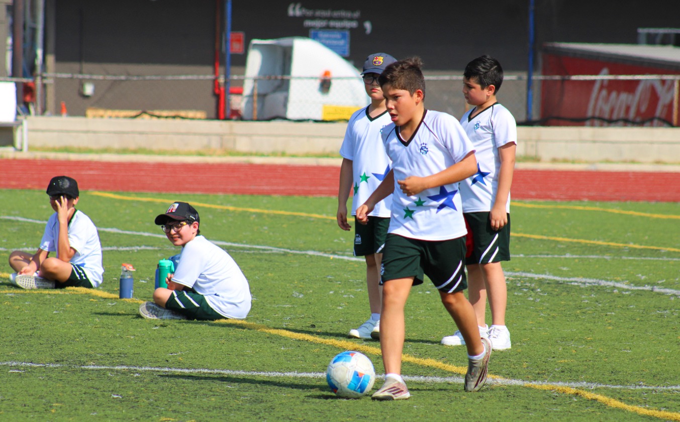 Programa deportivo del Colegio SAM en Mazatlán