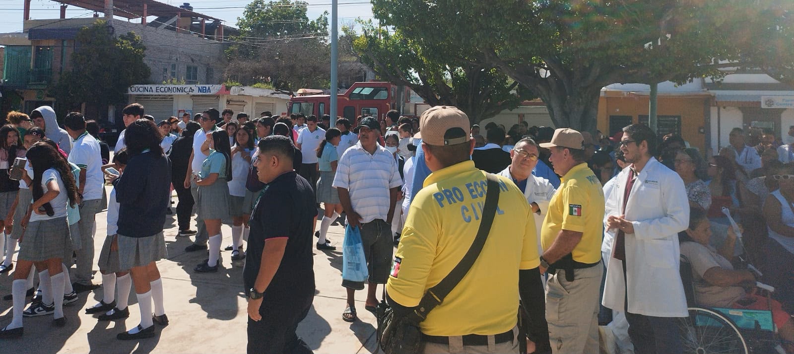 Protección Civil en Rosario, Sinaloa pone a prueba a pacientes y alumnos ante simulacro de sismo