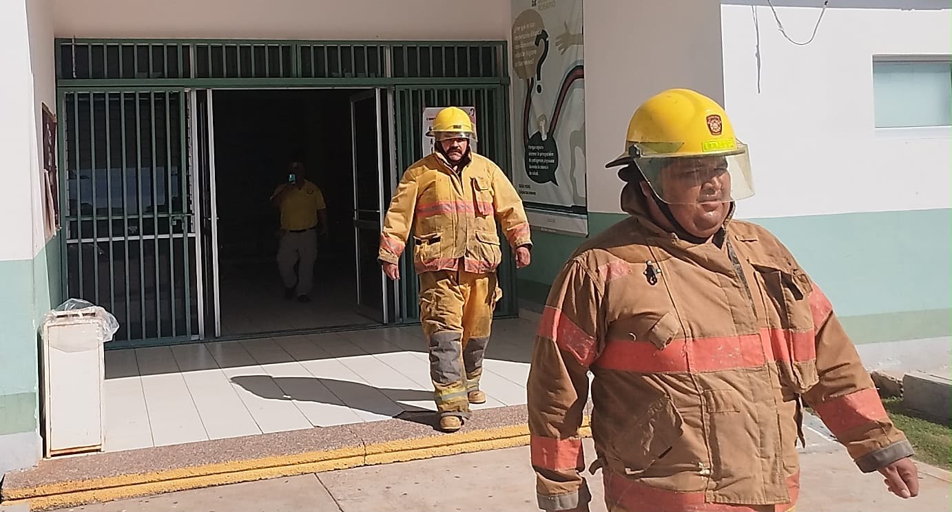 Protección Civil en Rosario, Sinaloa pone a prueba a pacientes y alumnos ante simulacro de sismo