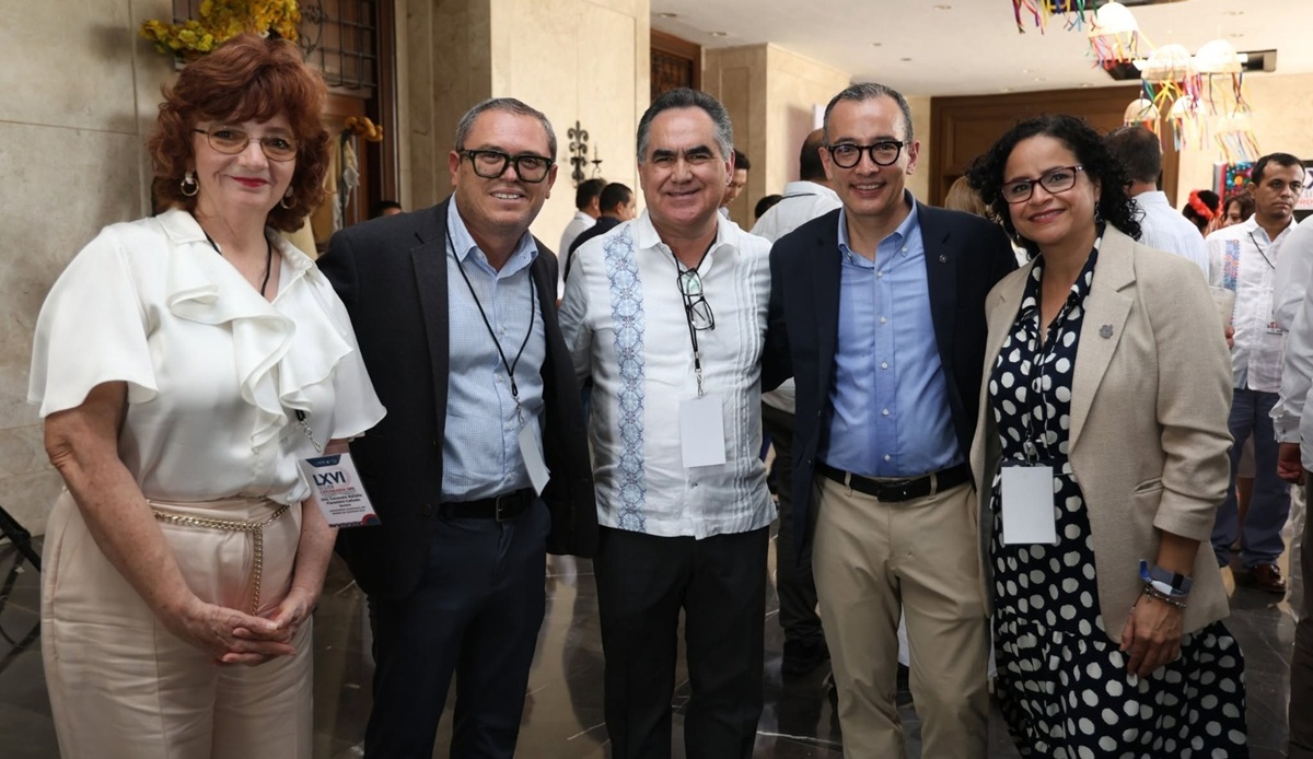 Rector de la UAS acude a sesión del CUPIA