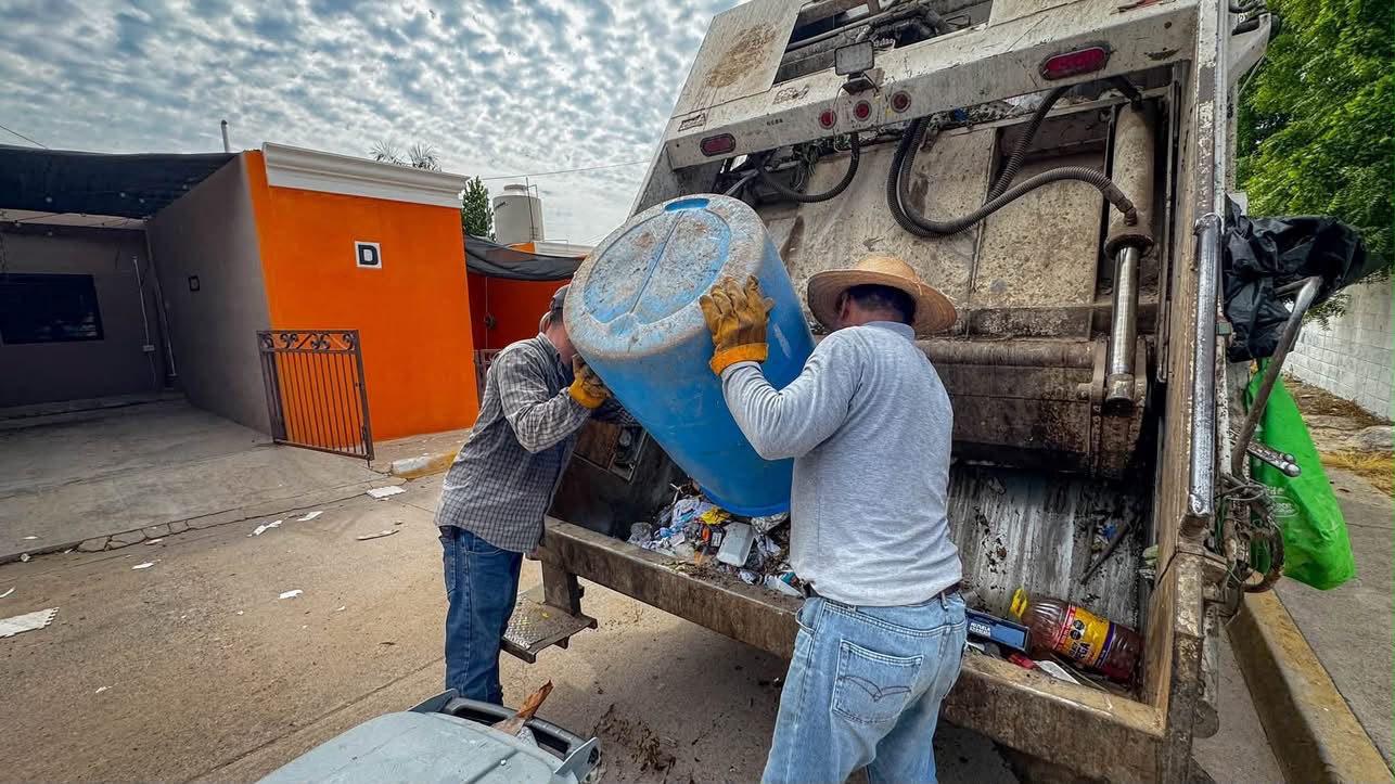 Refuerzan recolección de basura en El Fuerte