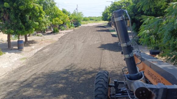 Inician trabajos para mejorar calles de Mármol, en Mazatlán, tras solicitudes de habitantes