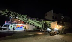 ¡De noche para no frenar el tráfico! Avanza rehabilitación de la avenida Río Piaxtla en Mazatlán, Sinaloa