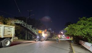 ¡De noche para no frenar el tráfico! Avanza rehabilitación de avenida Río Piaxtla en Mazatlán, Sinaloa