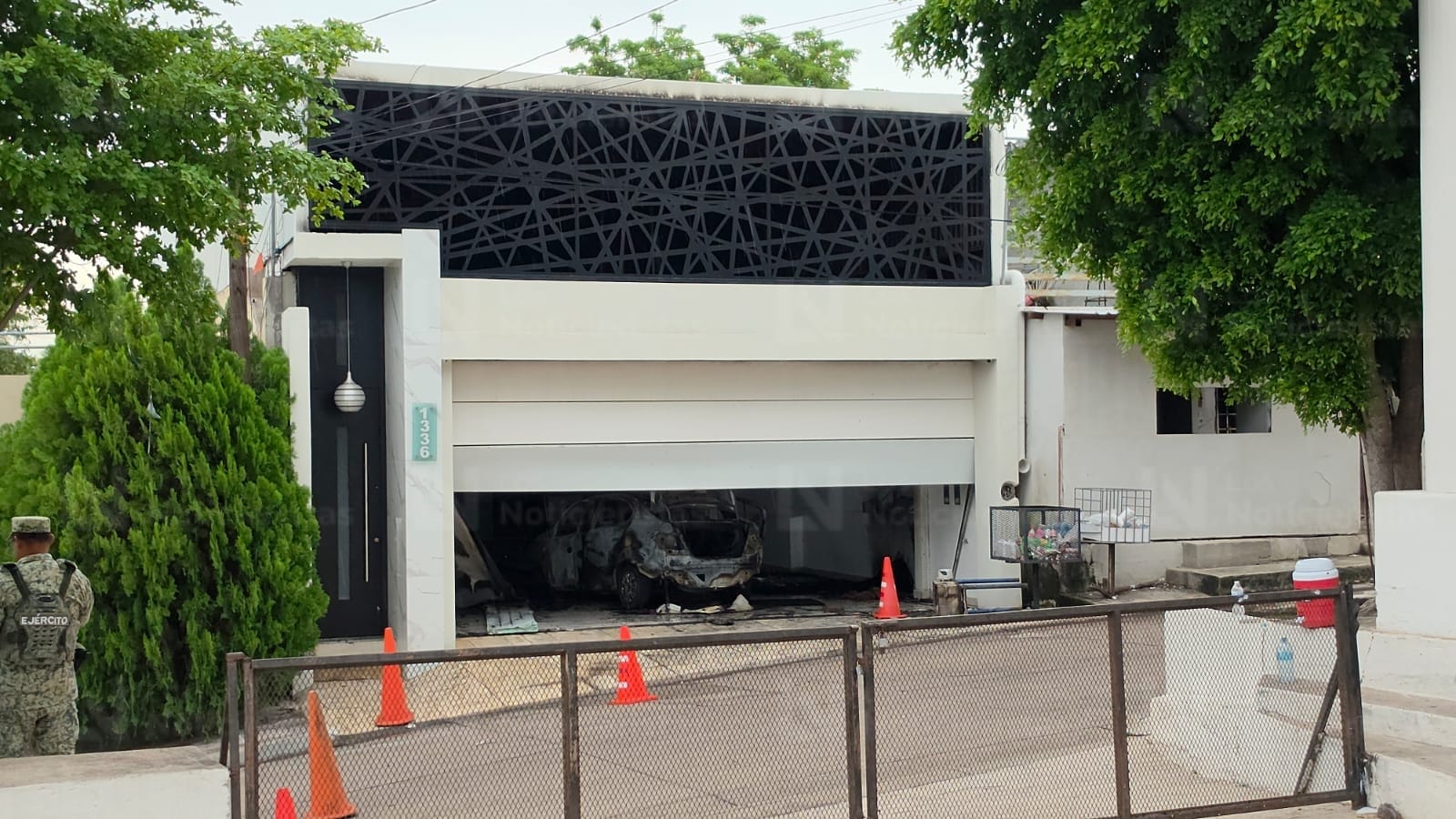 Tirotean, vandalizan y queman residencia en la Rafael Buelna de Culiacán