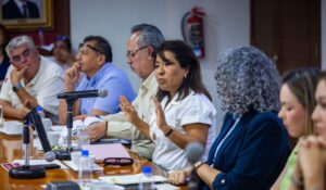 Pescadores de presas tendrán los mismos créditos que los agricultores en Sinaloa, compromete Columba López