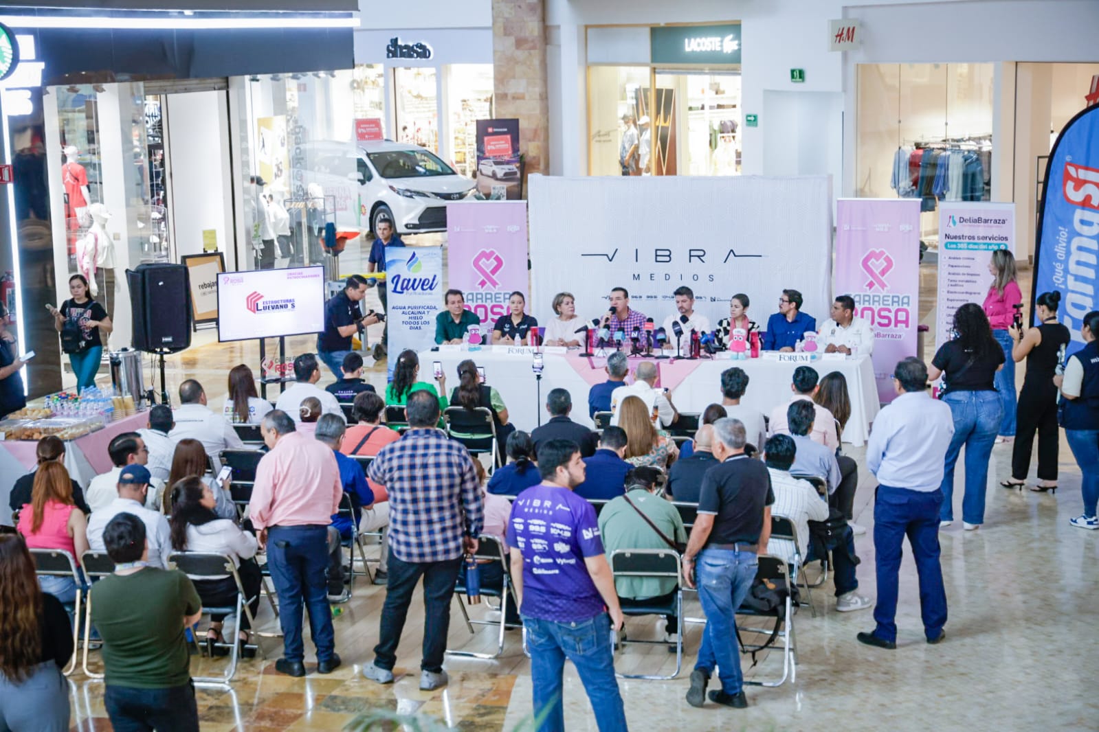 Rueda de prensa de la Carrera Rosa Vibra Radio