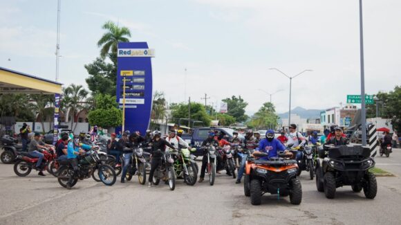 Ruta Patria reúne a más de 60 motociclistas por los caminos de Concordia, Sinaloa