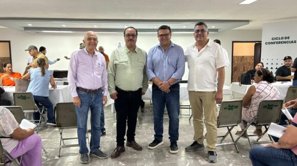 Sader agiliza entrega de tarjetas a productores de maíz pendientes del apoyo de 800 pesos en Guasave