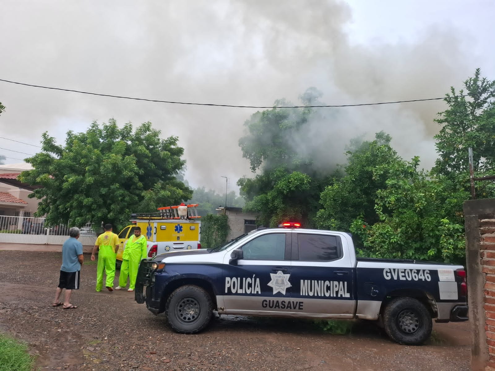 Se incendia domicilio abandonado en la sindicatura de Nío en Guasave