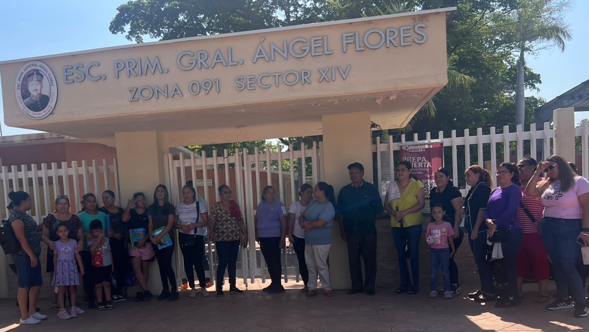 se manifiestan madres de familia en sepyc ahome sin
