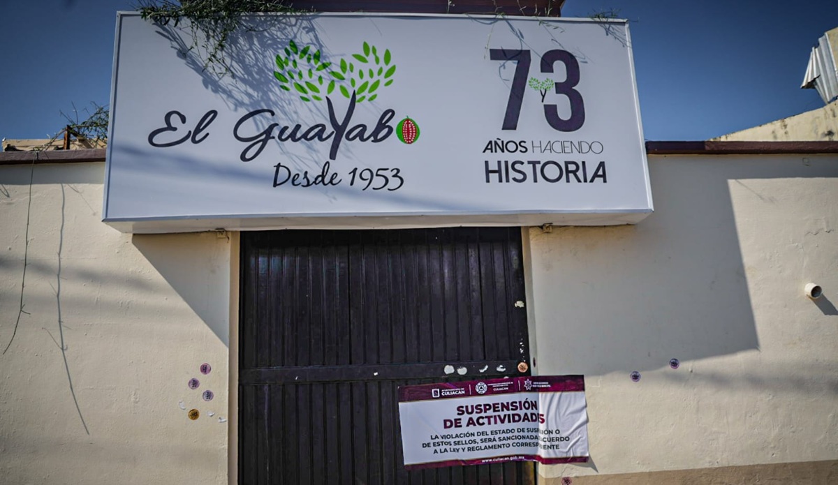 Sellos de suspensión en restaurante-bar El Guayabo en el Centro de Culiacán