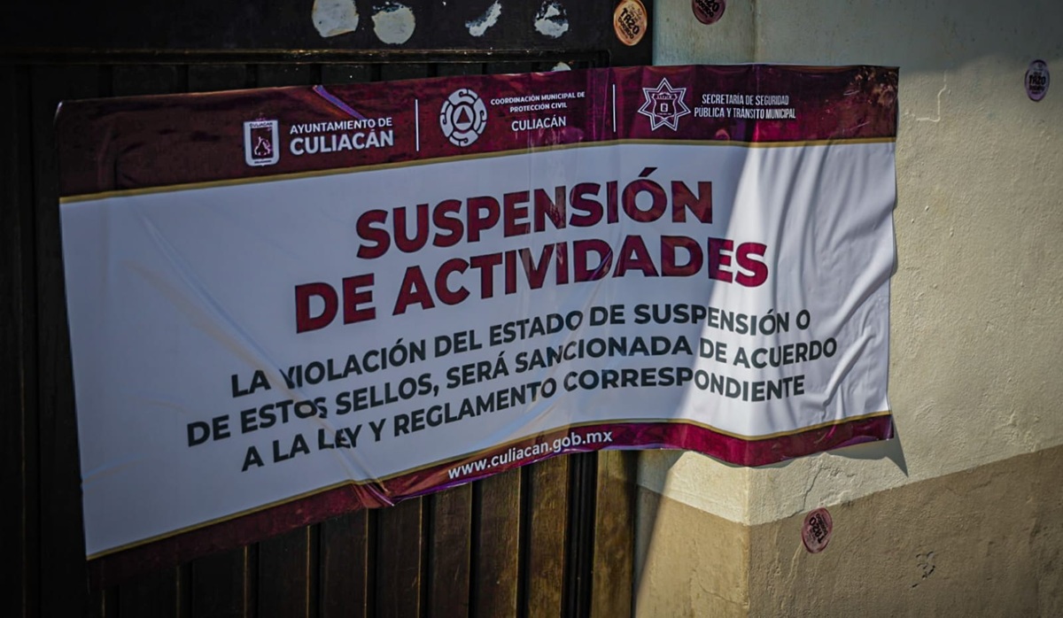Sellos de suspensión en restaurante-bar El Guayabo en el Centro de Culiacán