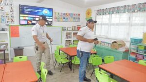 serpiente localizada en un salon de un kinder en los mochis ubicacion