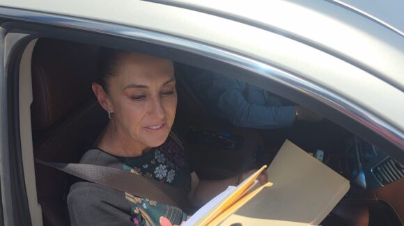 La presidenta Claudia Sheinbaum ya está en Culiacán para rendir cuentas ante los sinaloenses