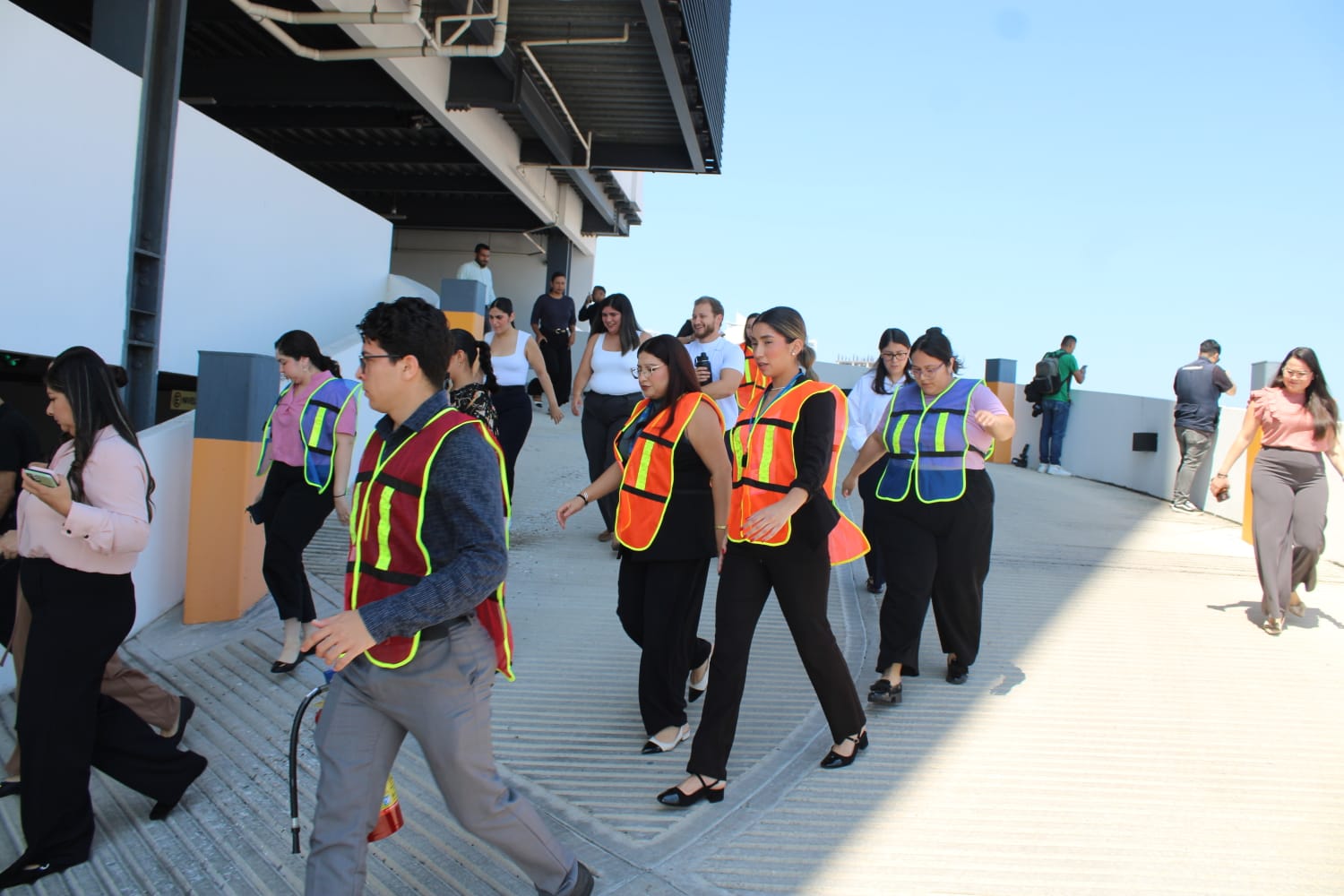 Torre Buks pone a prueba su compromiso con la vida en Mazatlán
