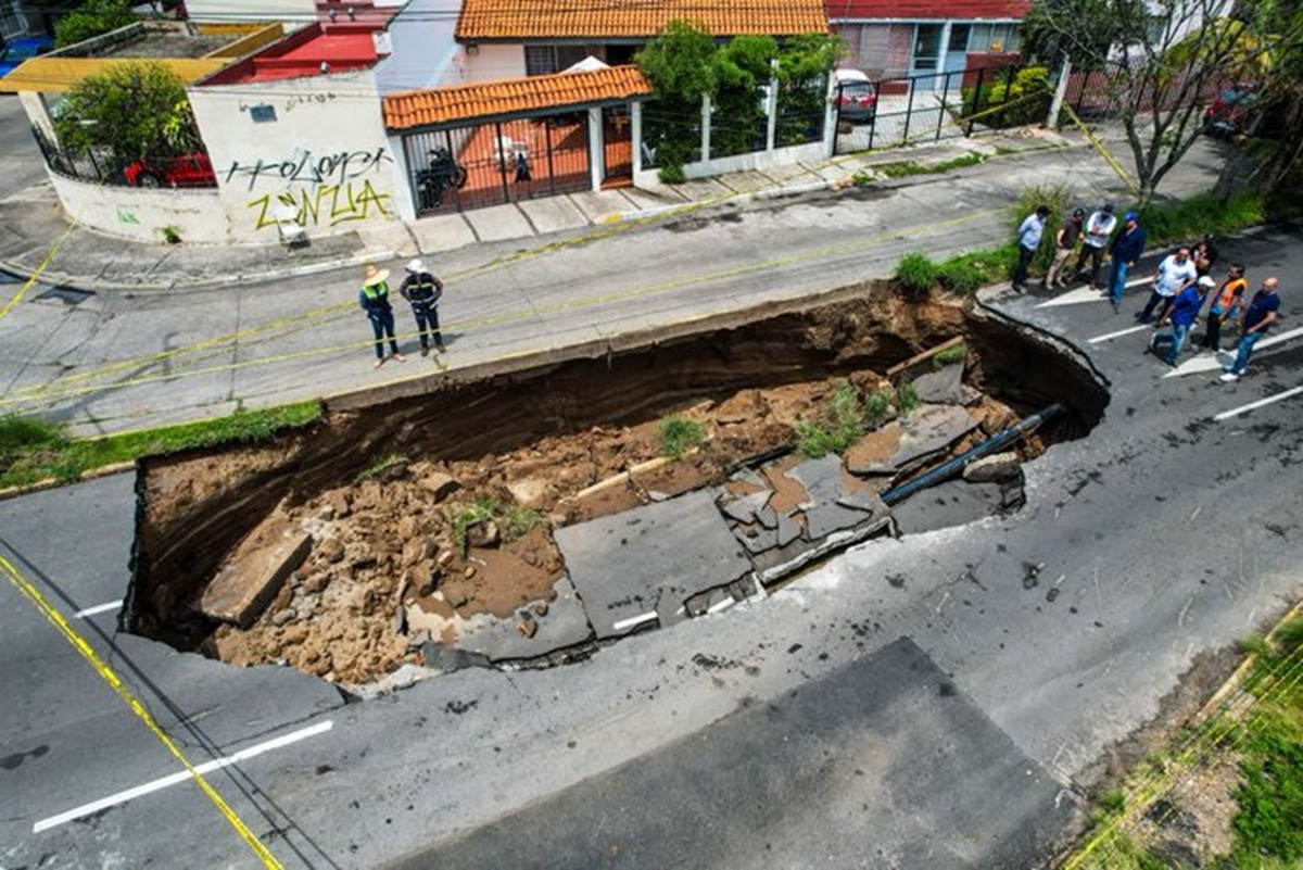Socavón en Guadalajara