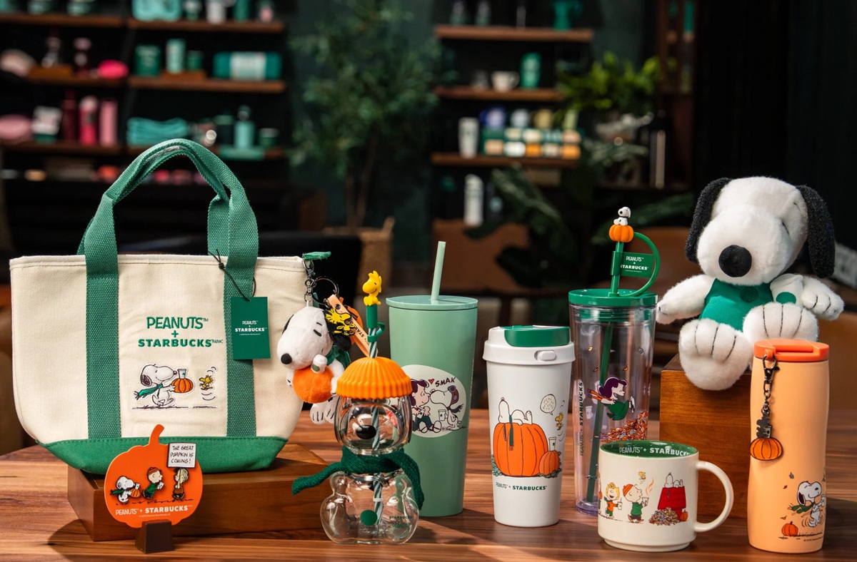 Mercancía de Starbucks de Snoopy