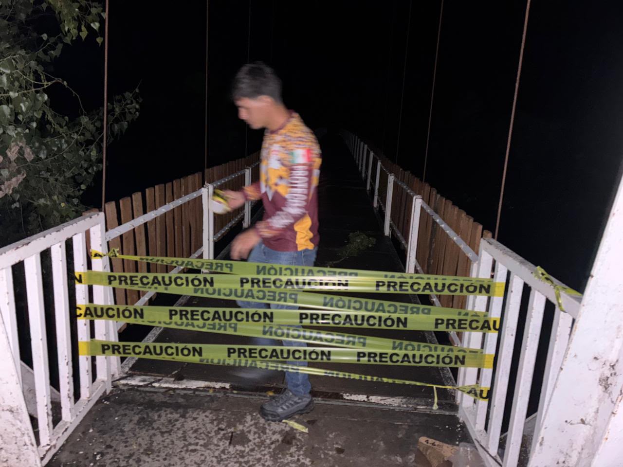 Por daño estructural, suspenden tránsito en puente peatonal de acceso a La Galera
