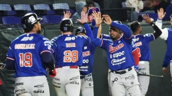 ¡Olmecas a la Serie del Rey! Tabasco conquista la Zona Sur con remontada ante Pericos