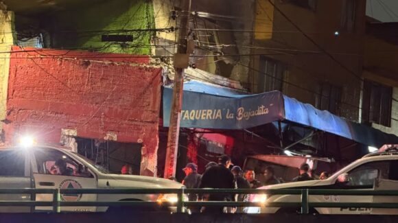 Se registra explosión en taquería de la CDMX, dejando un fallecido, varios heridos y un inmueble derrumbado