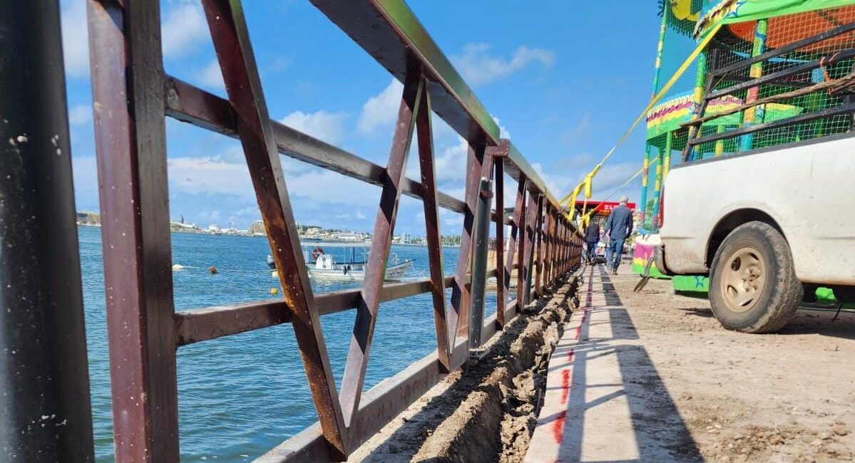 Renuevan electrificación del malecón de Topolobampo, impulsada por el Gobierno de Sinaloa