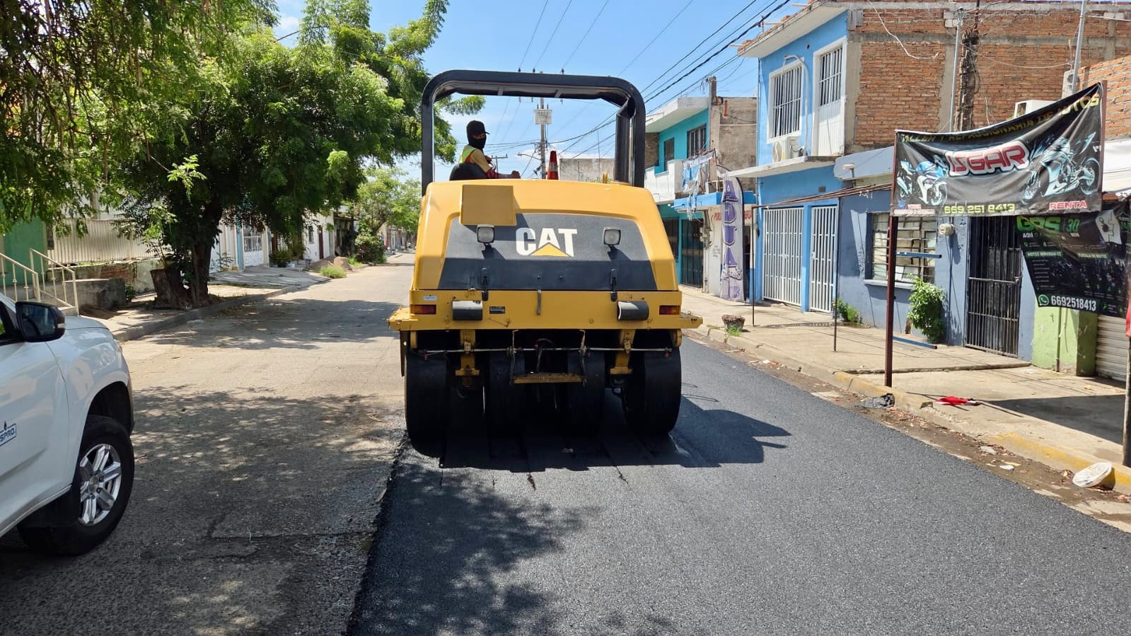 Trabajo de rehabilitación en la avenida Río Piaxtla, en Mazatlán