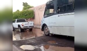 Más de 15 camiones han sufrido desperfectos por calles en mal estado en Guasave; Federal 2 y UAdeO las peores