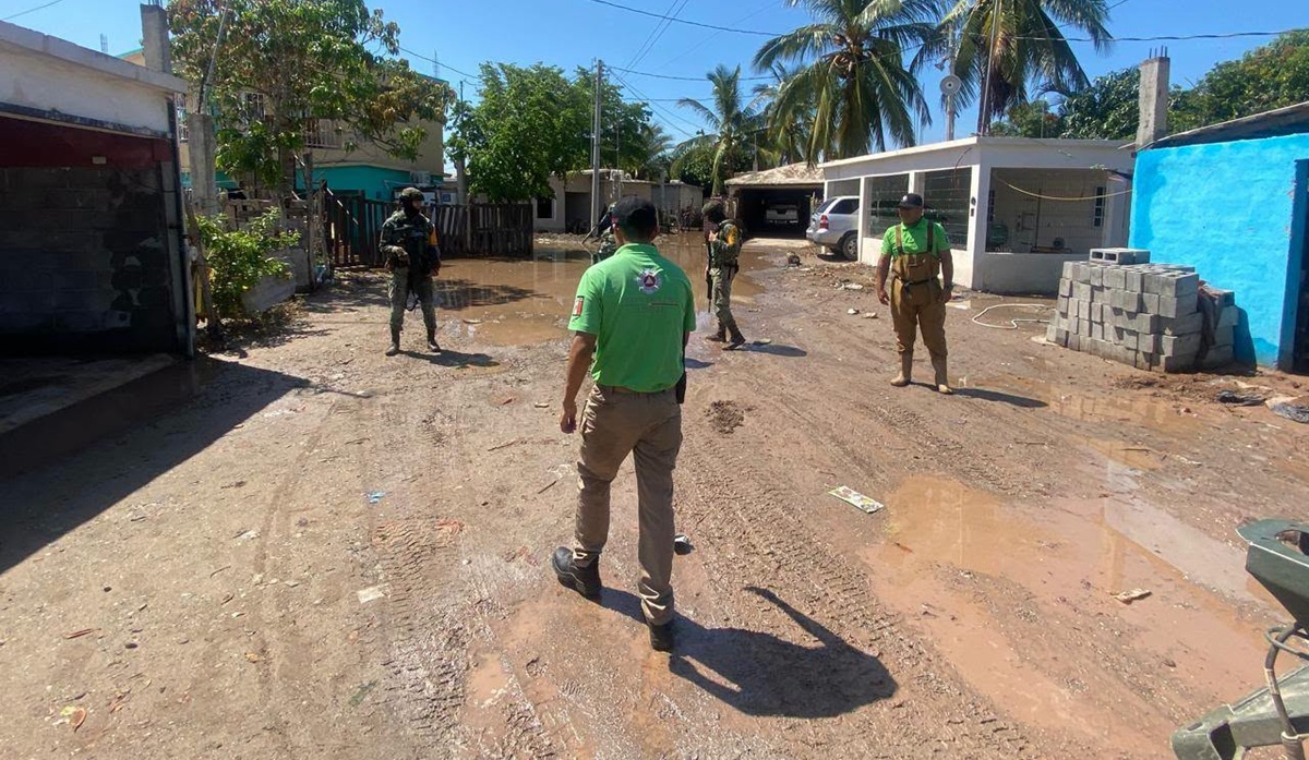 Trasladan a vecinos de El Colorado, en Ahome, a refugio temporal