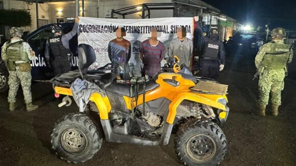 Detienen a tres hombres originarios de Durango con arma de fuego durante operativo en El Venadillo, Mazatlán, Sinaloa