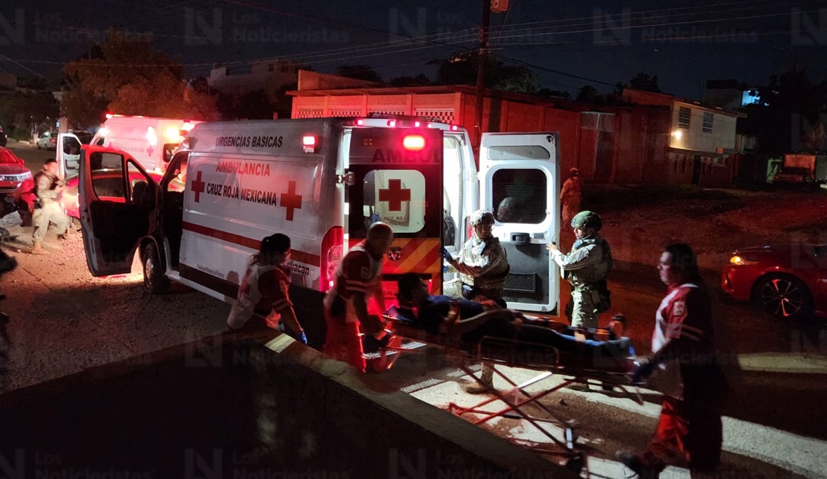 Choque entre dos carros y una moto deja tres lesionados en la Díaz Ordaz, en Culiacán