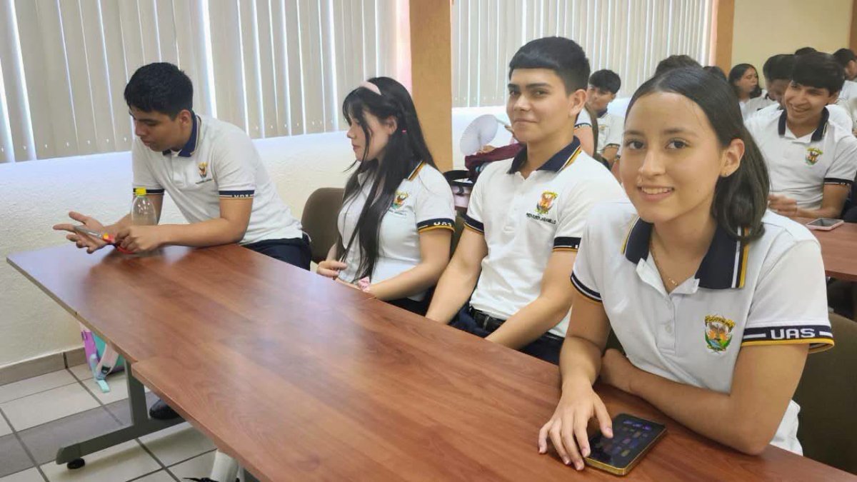 uas impulsa huertos sustentables entre estudiantes de mazatlan alumno