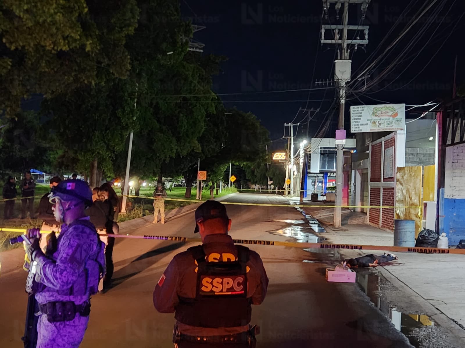 Un muerto y un herido deja ataque armado en expendio de Las Estancias, en Culiacán